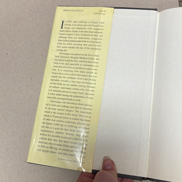 The No-Salt Lowest-Sodium Cookbook Donald a. Gazzaniga hardcover book - Picture 3 of 8